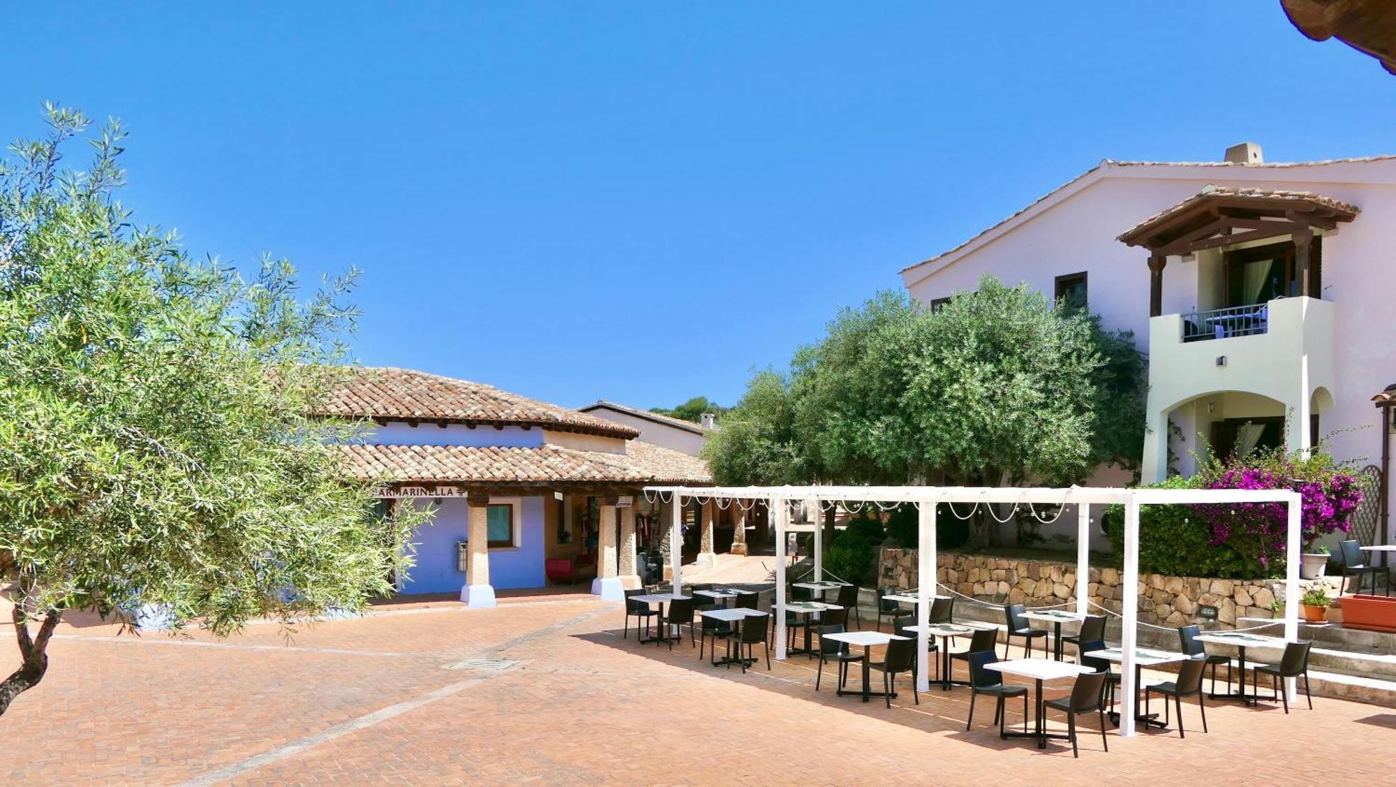 Residence With Private Beach In Marinella Marinella  Kültér fotó